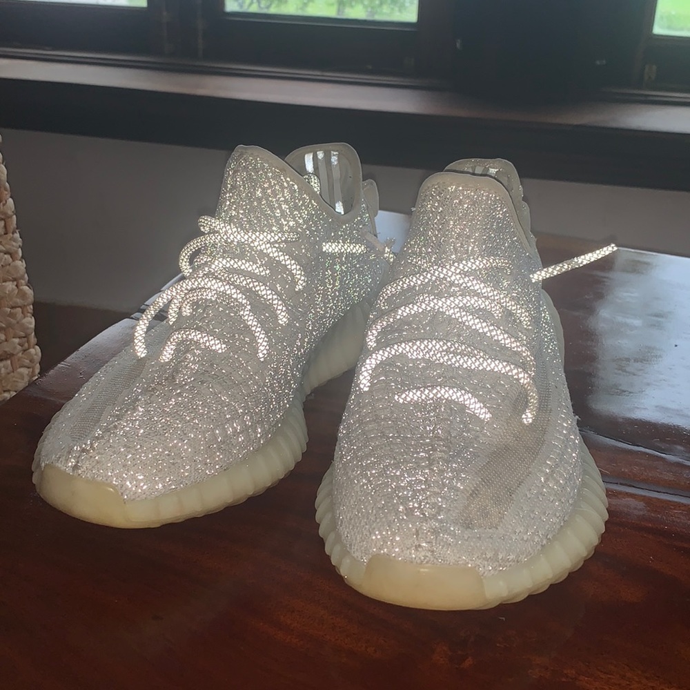 Yeezy 350 v2 static reflective
